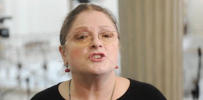 Krystyna Pawłowicz podała swój numer kontaktowy?