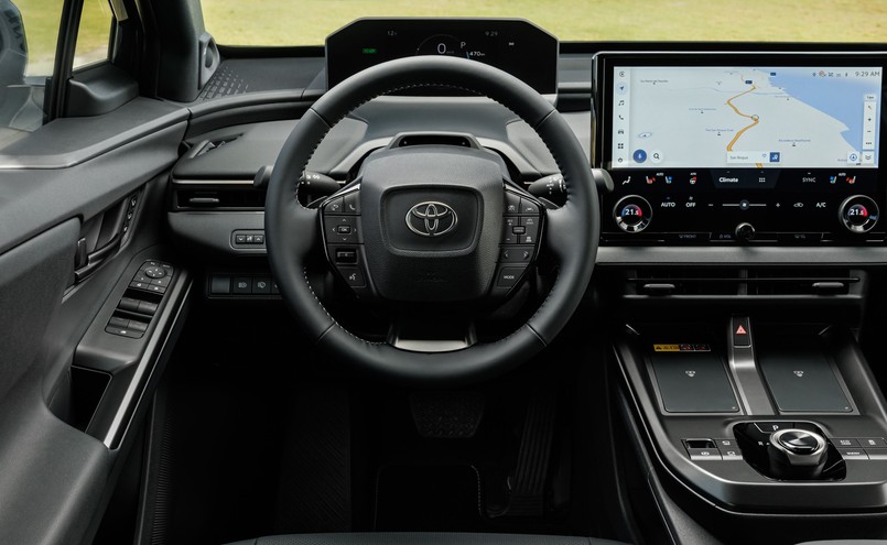 Nowa Toyota bZ4X AWD