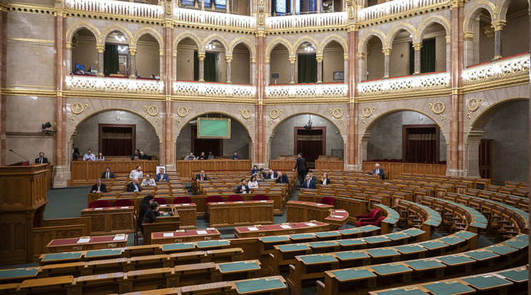 Három napig tartó üléssel indul az Országgyűlés tavaszi ülésszaka /Fotó: MTI/Szigetváry Zsolt