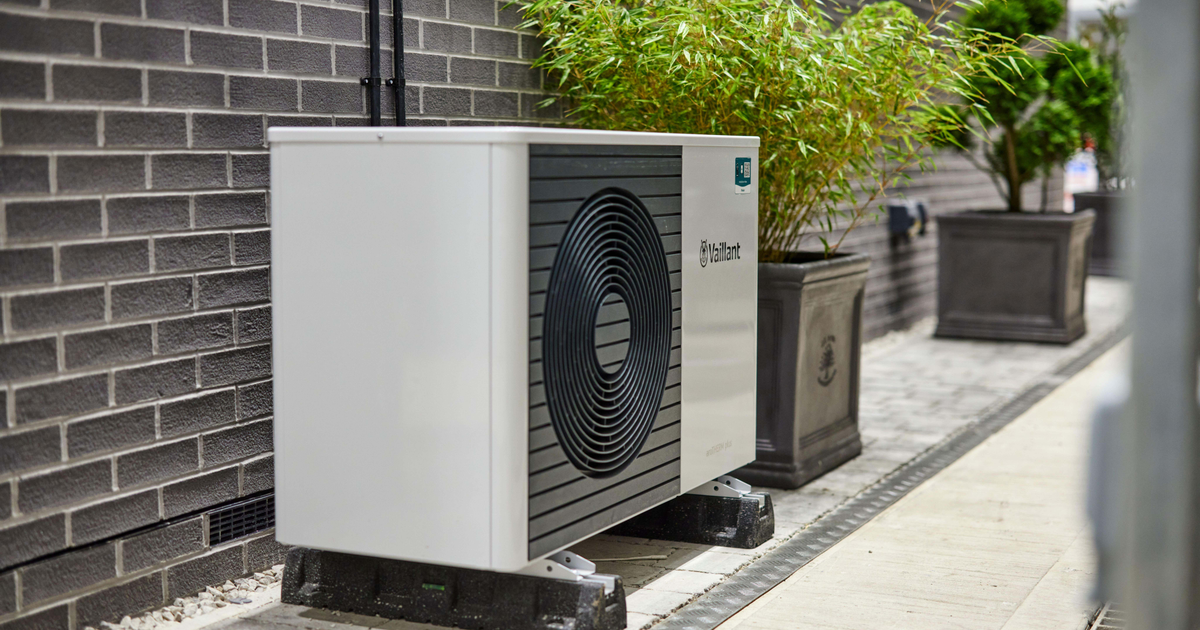 Clean tech could save households £37,000 over 15 years