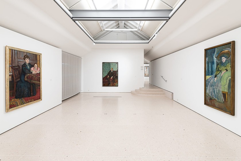 Ausstellungsraum mit Richard Gerstls Gemälden im Kunstmuseum Zug.