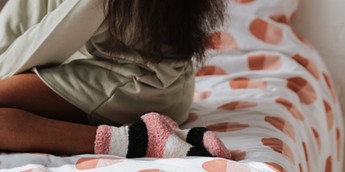 I slept with an onion in my sock, here is what happens/Pexels