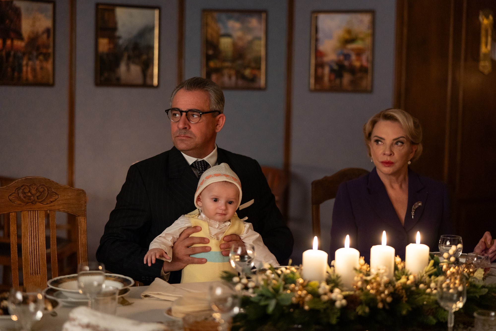 Vianočný špeciál seriálu Dunaj, k vašim službám - Filip Tůma a Zdena Studenková.