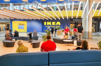 Ikea obniża ceny połowy produktów