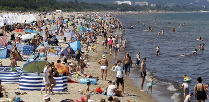 Dramat w Stegnie. Mężczyzna zmarł na plaży. Mamy komentarz ratowników. Są wściekli na ludzi. Padły naprawdę mocne słowa