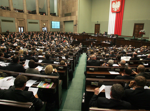 Lewica i ludowcy wylecą z Sejmu