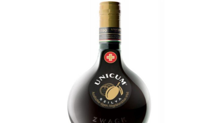 A Zwack Unicum szilvája finom édes, miközben finom keserű is