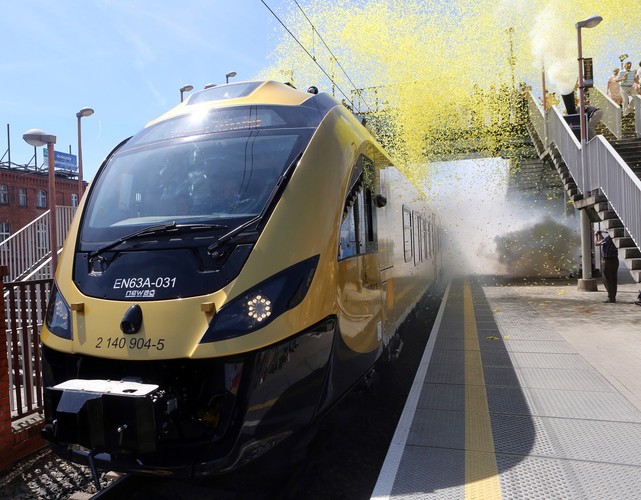 W ramach zamówienia producent pociągów, firma Newag, zobowiązał się także do dostarczenia symulatora do szkolenia maszynistów. <br><br> (zuz) PAP/Marcin Bielecki