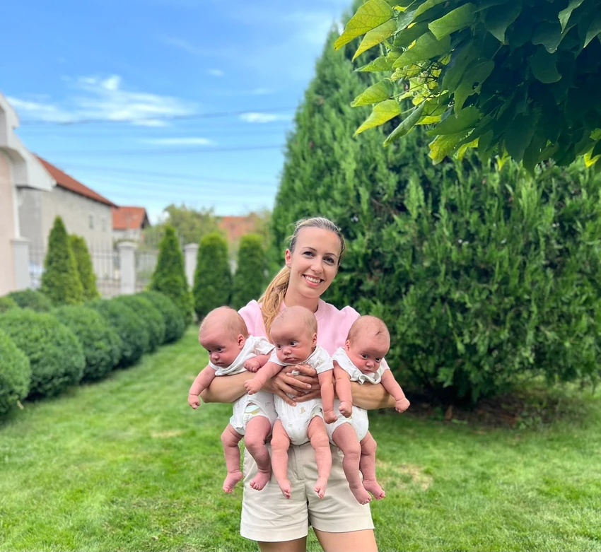 Mama Tijana sa Markom, Matijom i Mihajlom 