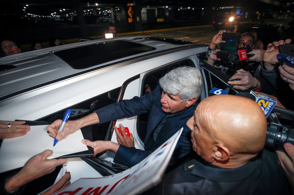 Rod Blagojević okružen pristalicama po dolasku u Čikago