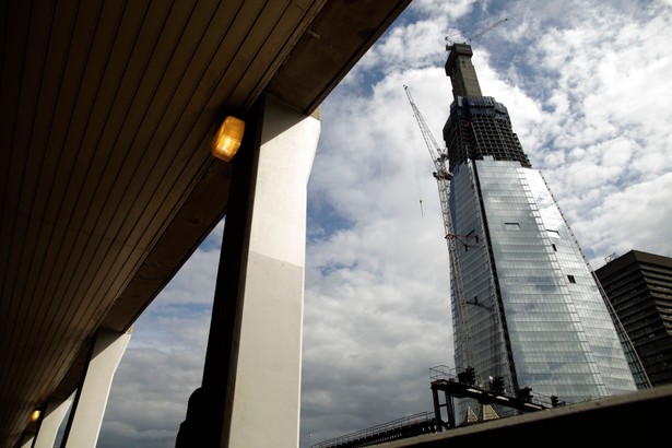 Wieżowiec Shard powstający w okolicach London Bridge