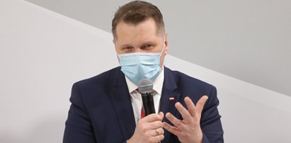 Przemysław Czarnek o powrocie uczniów do szkół w trakcie pandemii koronawirusa. "Proszę ich nie stresować"