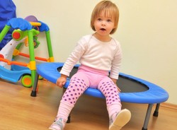 Niebezpieczna zabawka: trampolina?