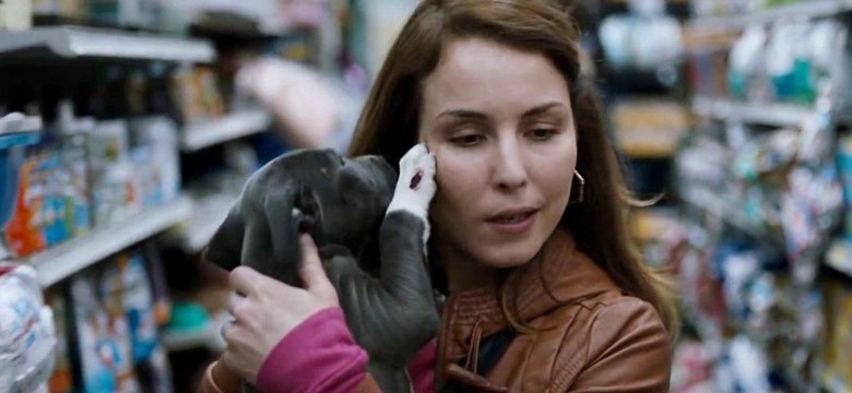 Noomi Rapace aniołem z połamanymi skrzydłami