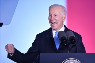 Rosja 'ograniczy działania' pod Kijowem i Czernihowem? Biden komentuje