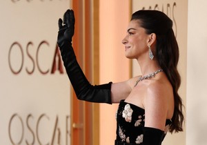 Magazin People izabrao najlepšu ženu na svetu: Glumica koju Srbi obožavaju pobedila