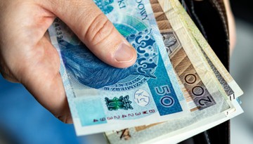 Jak rozliczyć darowiznę od rodziny 2026? Poradnik krok po kroku i limity kwot