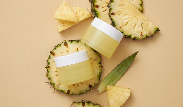 Bromelain se prvenstveno nalazi u stabljici ananasa, koja se inače ne jede