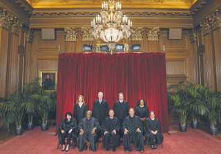 Kontrowersyjne wyroki i skandale. Sąd Najwyższy w USA pod ostrzałem krytyki