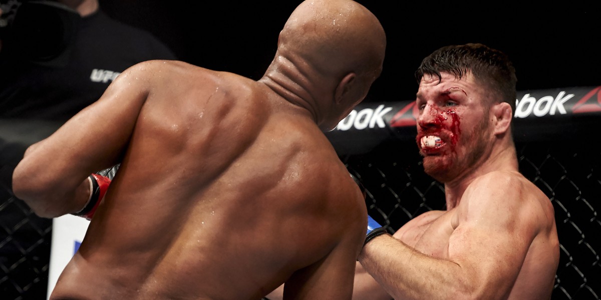 Anderson Silva przegrał z Michaelem Bispingiem po brutalnej walce na UFC w Londynie