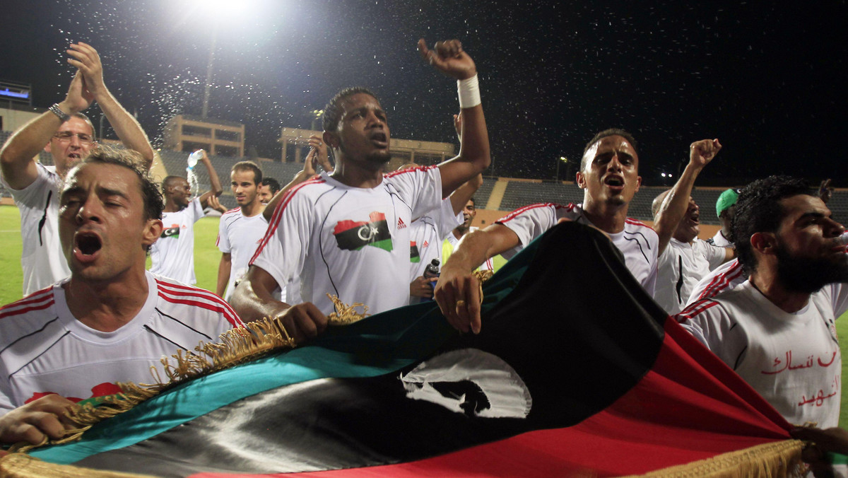 Czy w czasie szalejącej wojny Libia mogła sobie pozwolić na odpuszczenie szansy osiągnięcia największego sukcesu w historii tamtejszej piłki? FFT towarzyszy drużynie narodowej w jej niesamowitej podróży.