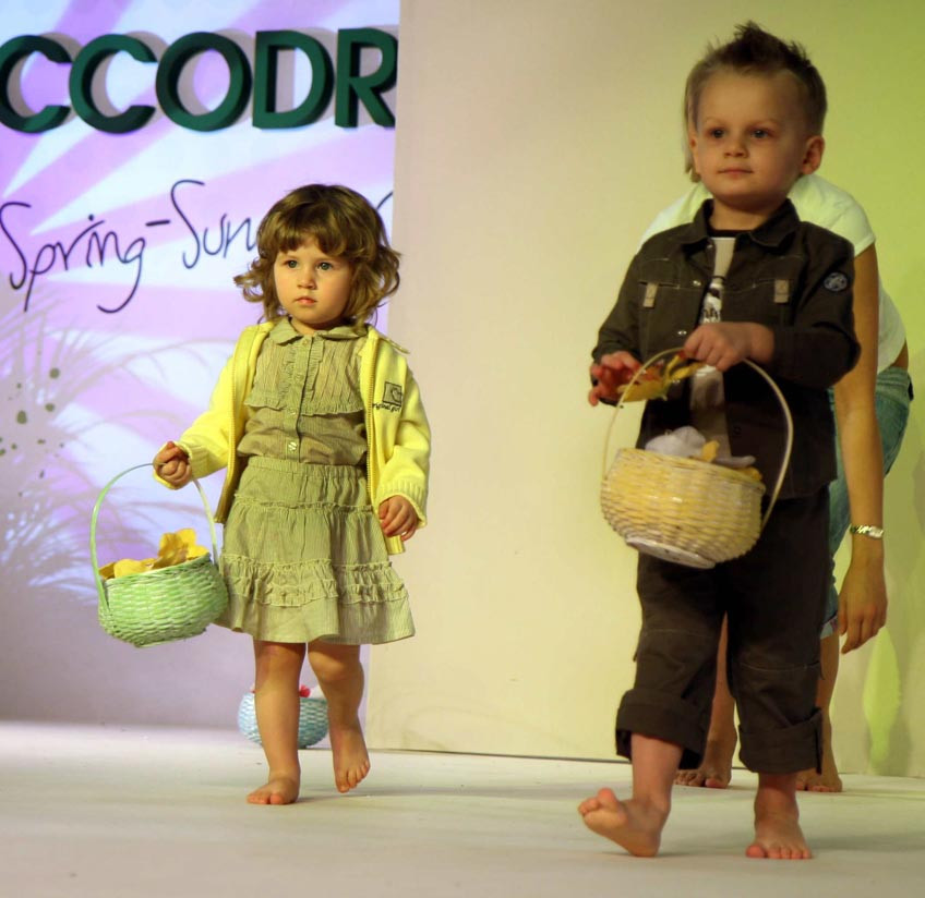 Pokaz mody dziecięcej firmy Coccodrillo