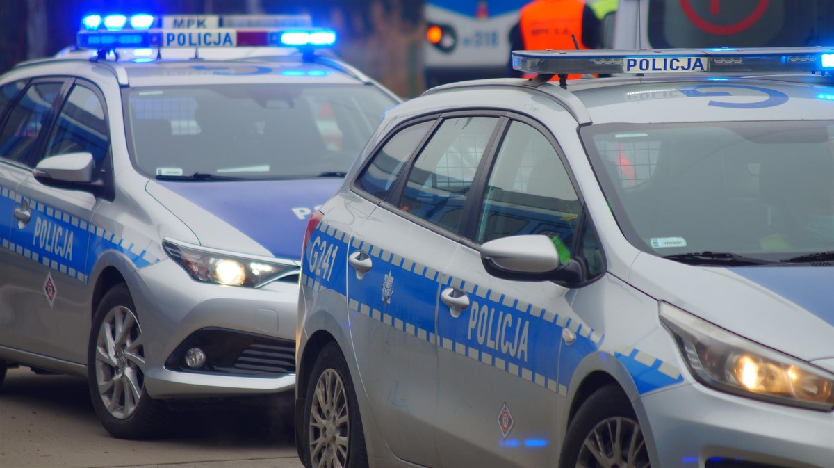 Tragedia w Ostrowie Wielkopolskim. Nie żyje rowerzystka. Do sieci trafiło nagranie