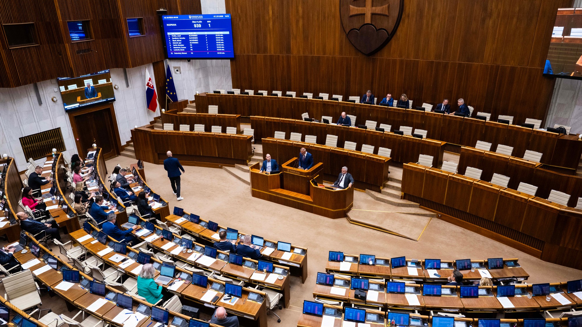 Voľby by vo februári vyhralo PS, nasleduje Smer-SD a Hnutie Slovensko. (ilustračné foto)