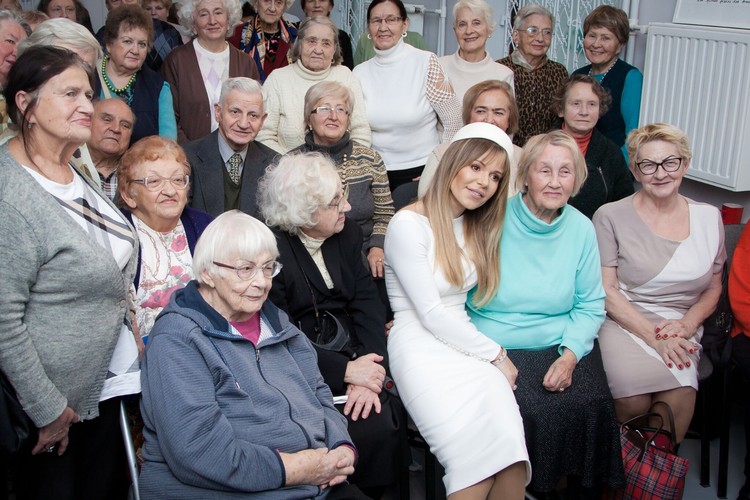 Mikołajkowe spotkanie Dody z seniorami. fot. Justyna Lenart