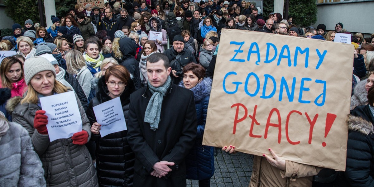 Będą podwyżki w sądach, tylko czy to zatrzyma protest?