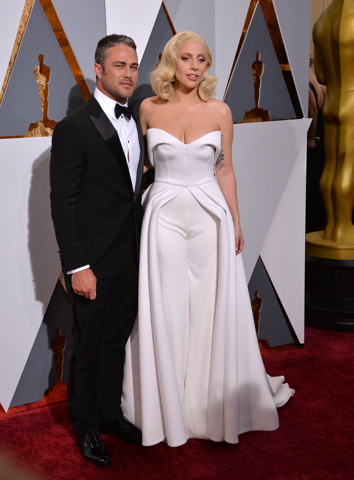 Przyjaźń z eks? Gwiazdy udowadniają, że to możliwe: Lady Gaga i Taylor Kinney