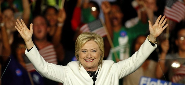 Superwtorek: Clinton umacnia pozycję faworytki do nominacji Demokratów
