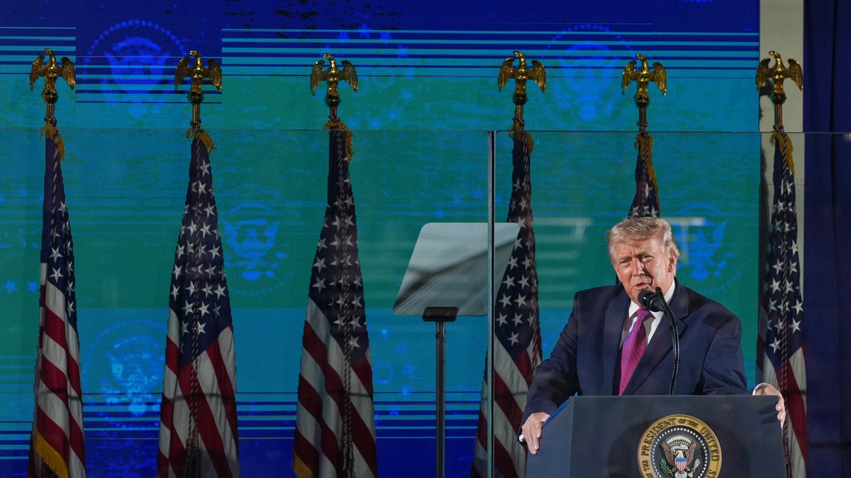 Predsednik Donald Tramp govori na Nacionalnom memorijalu Maunt Rašmor u petak, 3. jula 2026. godine, blizu Kistouna u Južnoj Dakoti. 