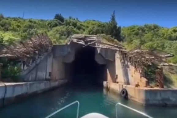 (FOTO) NAJMISTERIOZNIJA TAJNA BOKE KOTORSKE Ovaj tunel bio je strogo čuvana vojna tajna i veliki inženjerski poduhvat, a evo šta predstavlja danas