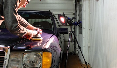 Lampy garażowo-warsztatowe dla... szczególarzy