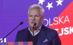 Kwaśniewski: Putin chce zapisać się w historii jako ten, który odtworzył Wielką Rosję