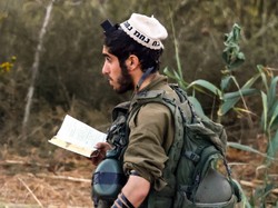 Dlaczego izraelskie wojska nie wkroczyły do Strefy Gazy? TRZY TEORIE