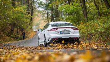 Uwaga na "czarny lód" na drogach. Jak nie wpaść w poślizg?