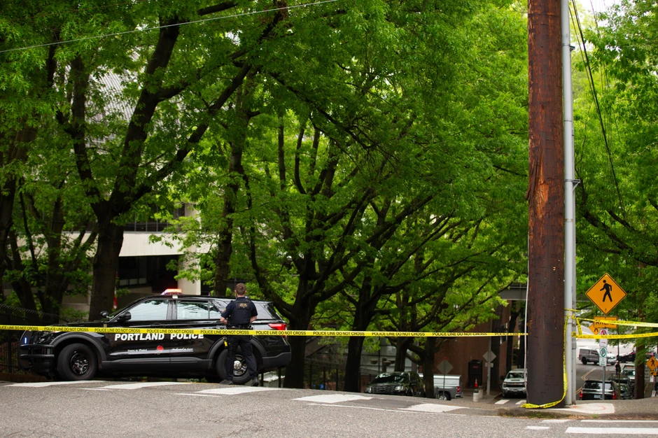 Policija kod atletskog kluba Maltnoma u Portlandu