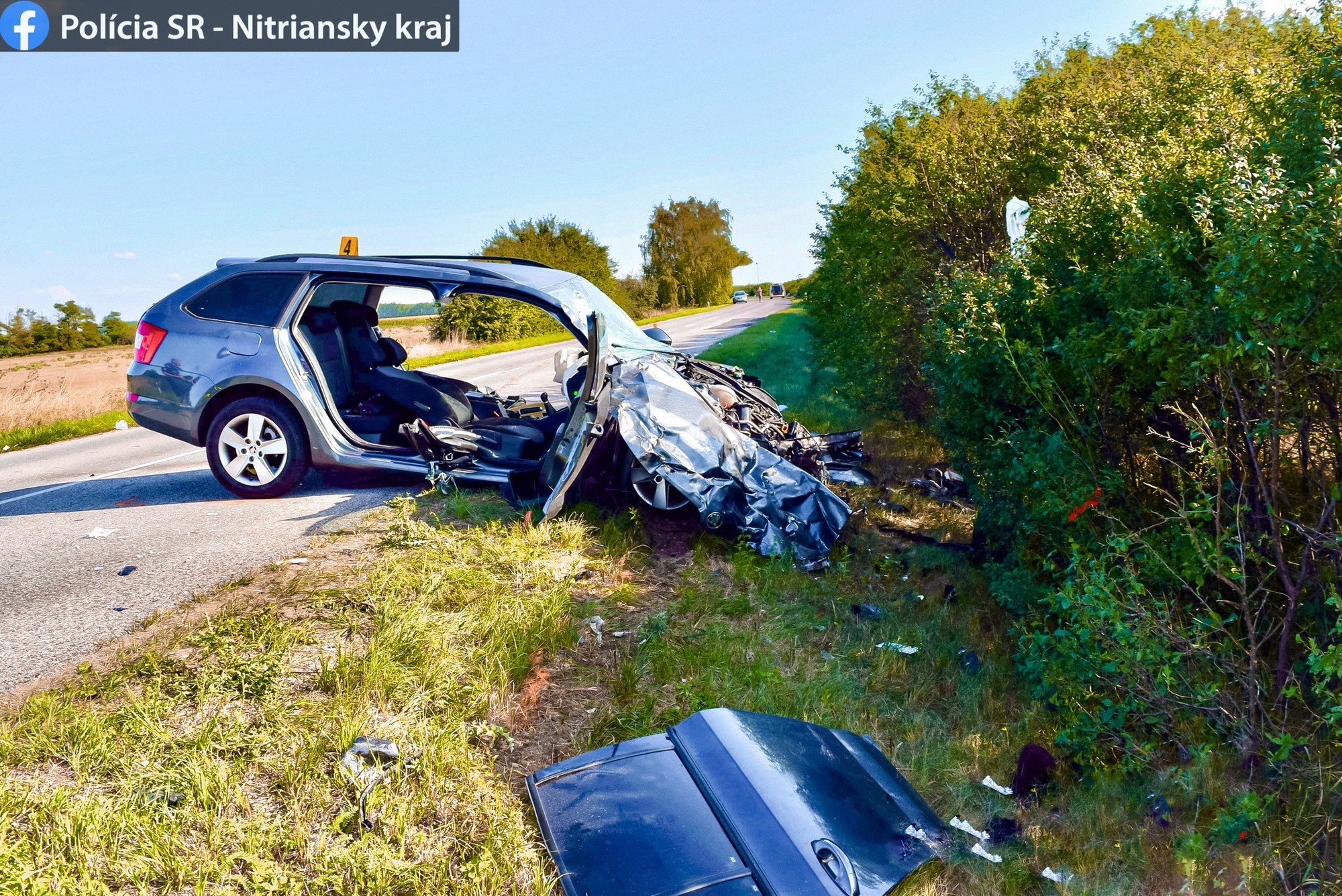 Záchranné zložky vyslali k dopravnej nehode, ktorá sa stala na ceste medzi Vlčanmi a Šaľou.