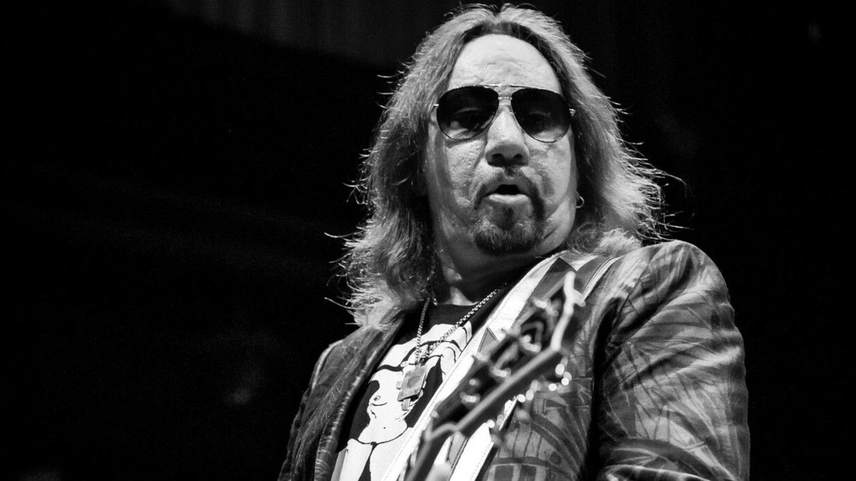 Ace Frehley był współzałożycielek grupy Kiss