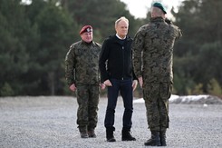 Tusk ostro do przeciwników SAFE. Premier nie gryzł się w język. 'Dotarło, zakute łby?'