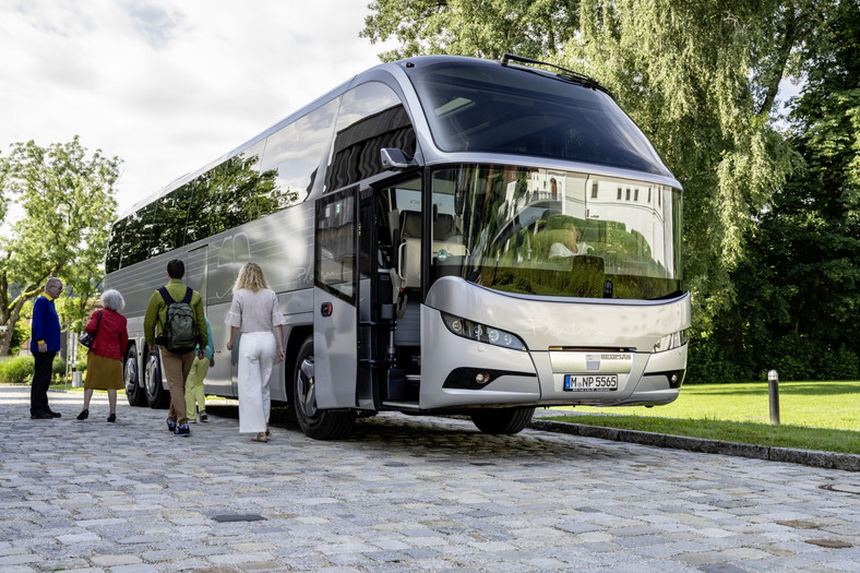 Neoplan Cityliner - platynowa edycja na 50. urodziny modelu