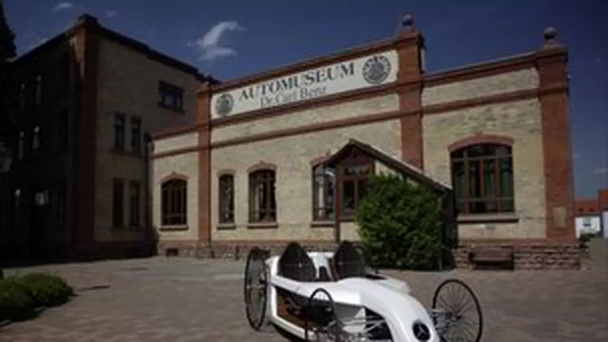 Mercedes F-CELL Roadster - Śladami Berthy Benz