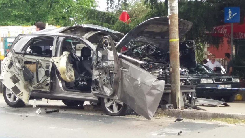 Automobil koji je eksplodirao dok je Roganović bio u njemu