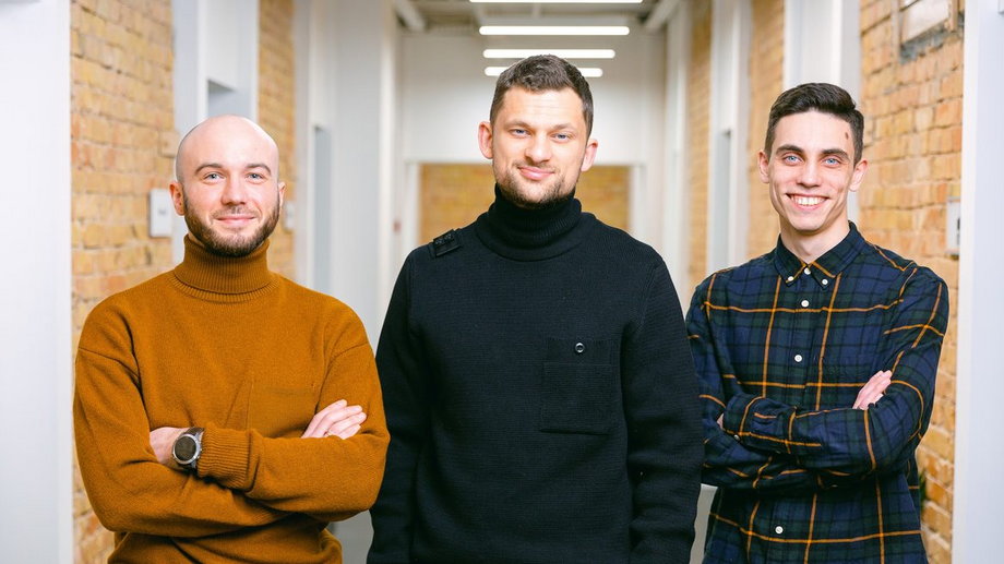 Trzech właścicieli Finmapu: Oleksandr Solowei, Dmytro Dubilet i Iwan Kaunow.