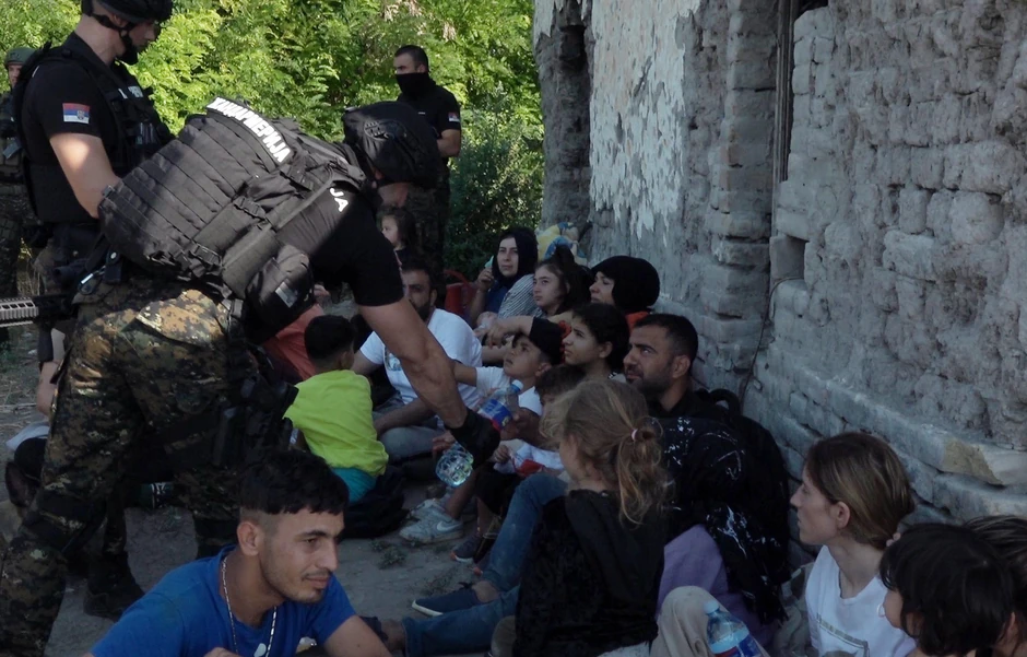 Tokom policijskih akcija 2023. na severu Srbije otrkriven je veliki broj ilegalnih migranata i uhapšeno je nekoliko krijumčarskih bandi