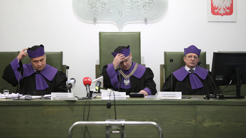 "Rz": TSUE zażąda drakońskiej kary dla Polski