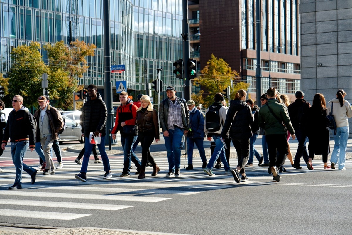  Czy praca w Polsce popłaca? Pracujemy dużo, zarabiamy coraz więcej, jednak wciąż jesteśmy w ogonie co do jednej kwestii