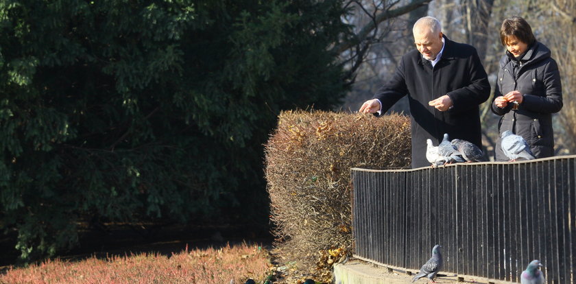 Przyjechał do Warszawy karmić kaczki i gołębie